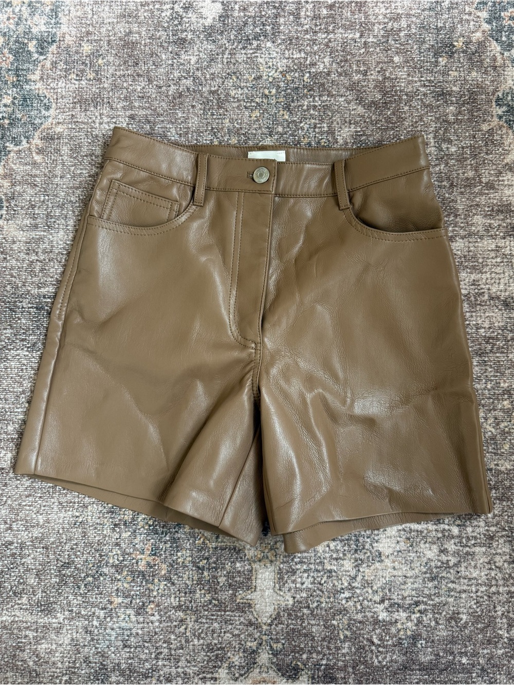 Aritzia Wilfred Shorts